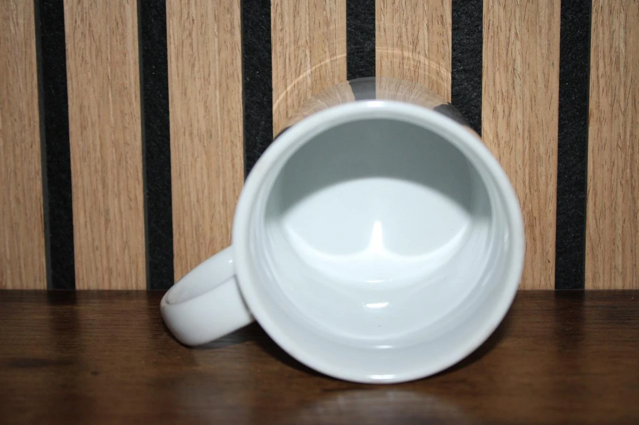 White Mug – photo 3